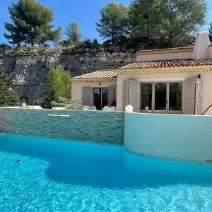 Villa La Des Carriers- Maison Avec Piscine Proche, Roquefort-les-Pins